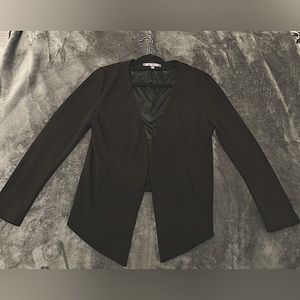 “Daisy Fuentes” Women’s Tapered Blazer